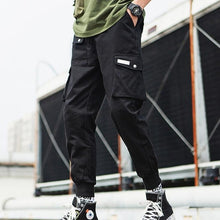 Load image into Gallery viewer, 2019 Hip Hop Boy Multi-Bolsillo cintura elástica diseño Harem Pantalones Hombre Streetwear Punk Casual pantalones Jogger hombre baile pantalón negro